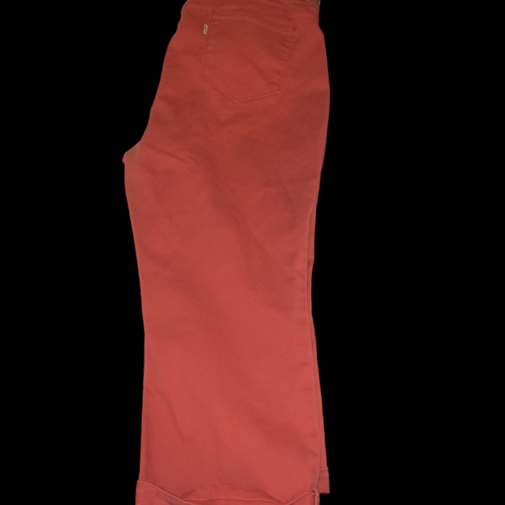 Women's Levi's Capri Jeans